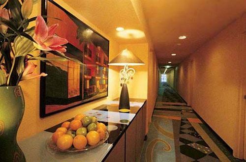 At Northrup Station Hotel 3*