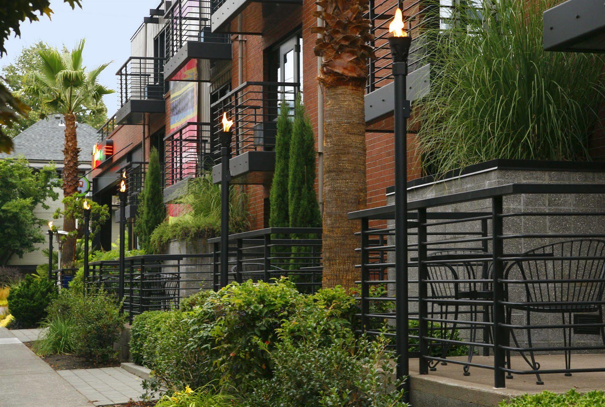 Hotel At Northrup Station 3*